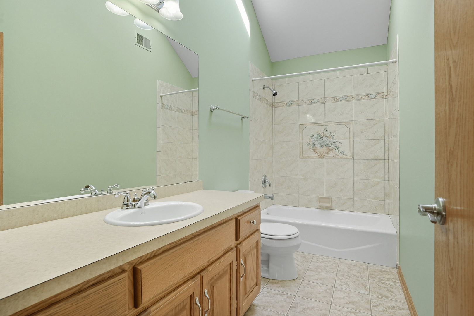 18323 White Oak Lane, Tinley Park, IL 60487