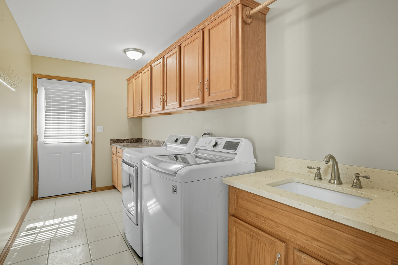 18323 White Oak Lane, Tinley Park, IL 60487