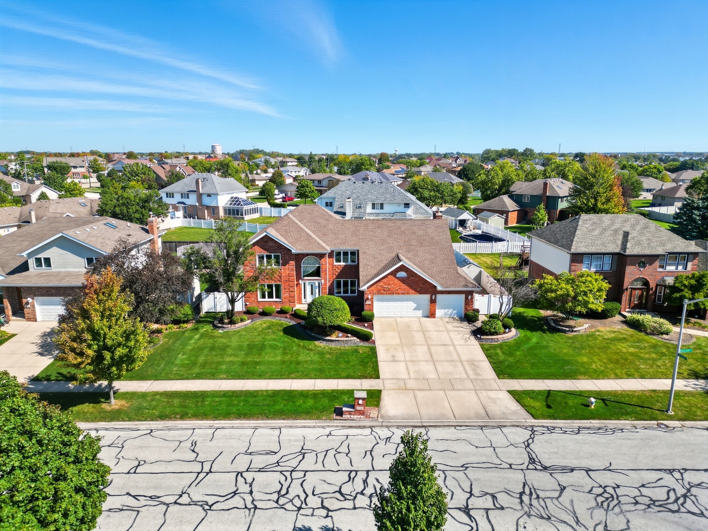 18323 White Oak Lane, Tinley Park, IL 60487