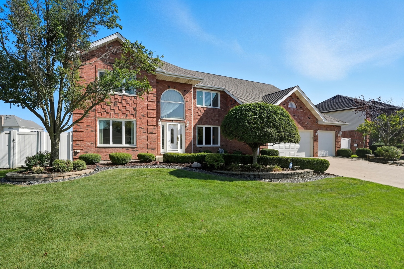 18323 White Oak Lane, Tinley Park, IL 60487