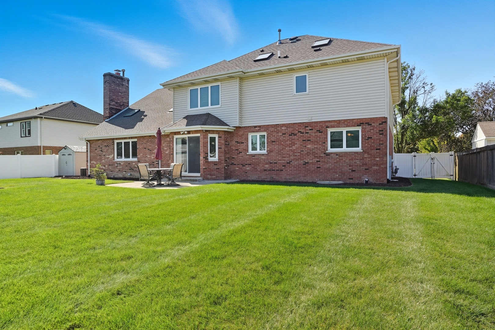 18323 White Oak Lane, Tinley Park, IL 60487