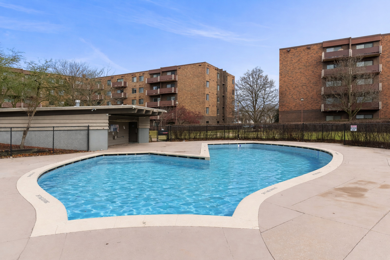 700 Wellington Avenue #110, Elk Grove Village, IL 60007