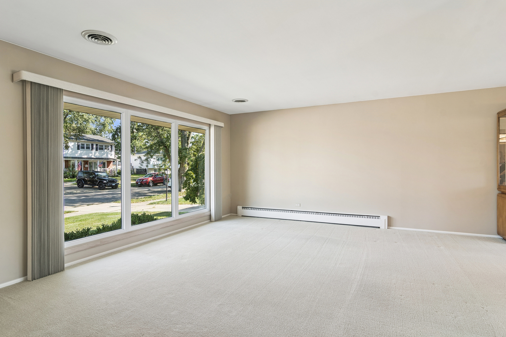 450 Little Path Road, Des Plaines, IL 60016