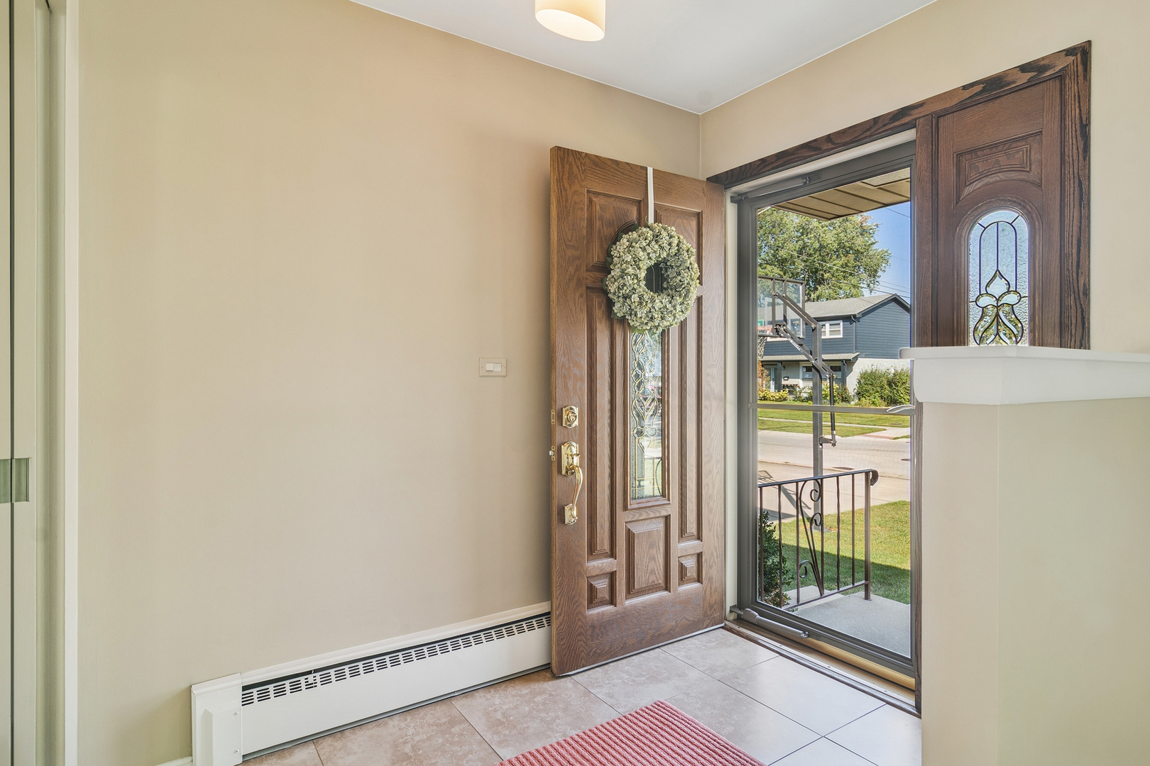 450 Little Path Road, Des Plaines, IL 60016