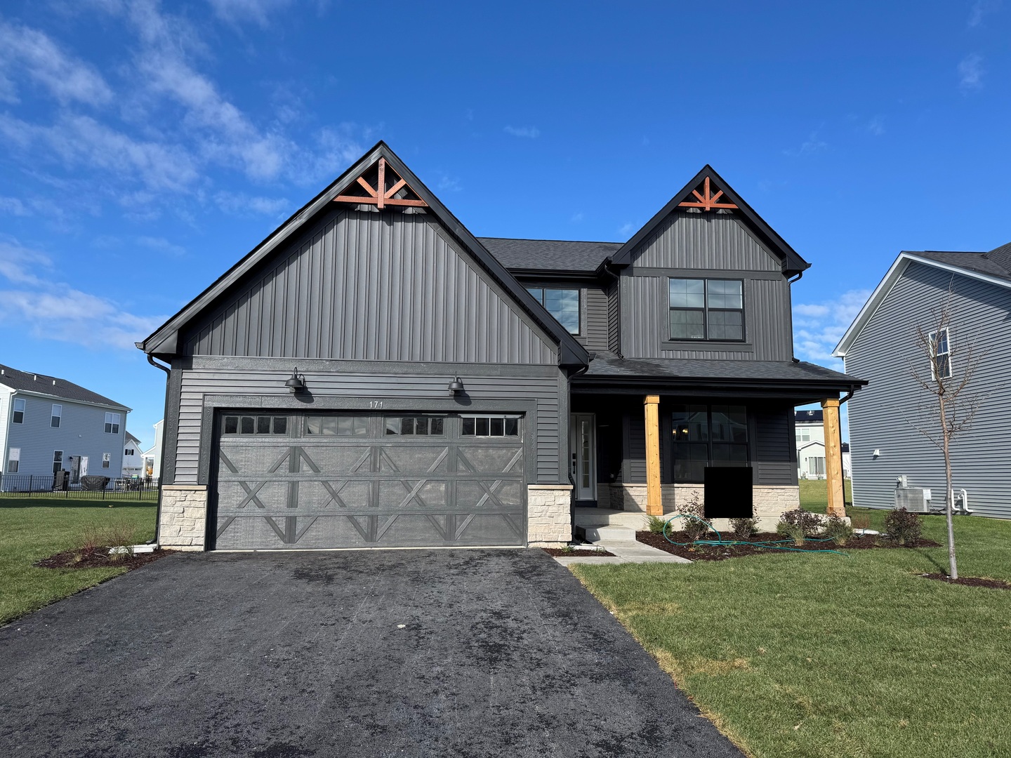 171 Piper Glen Avenue, Oswego, IL 60543