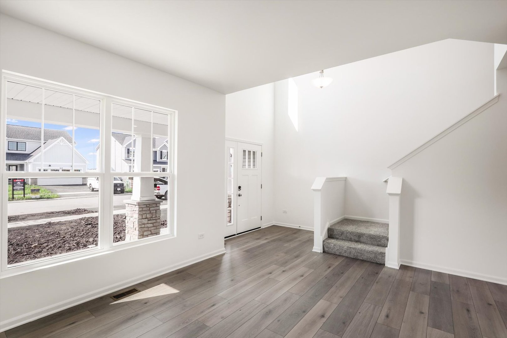 163 Piper Glen Avenue, Oswego, IL 60543