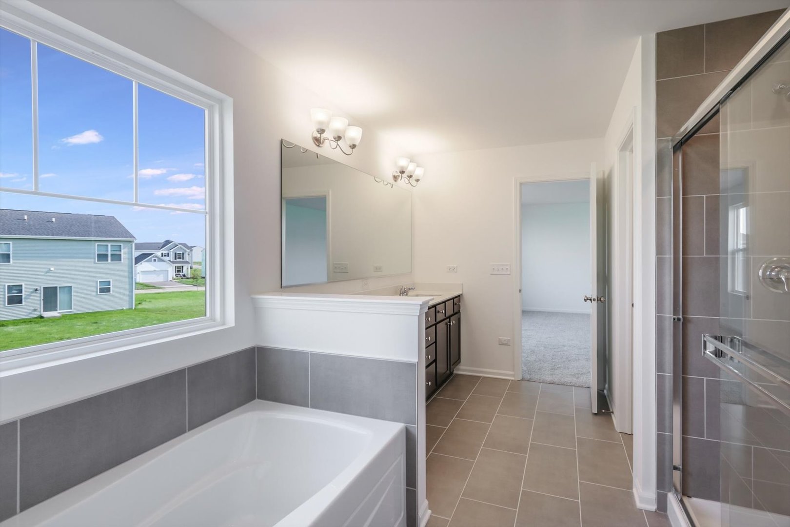 163 Piper Glen Avenue, Oswego, IL 60543