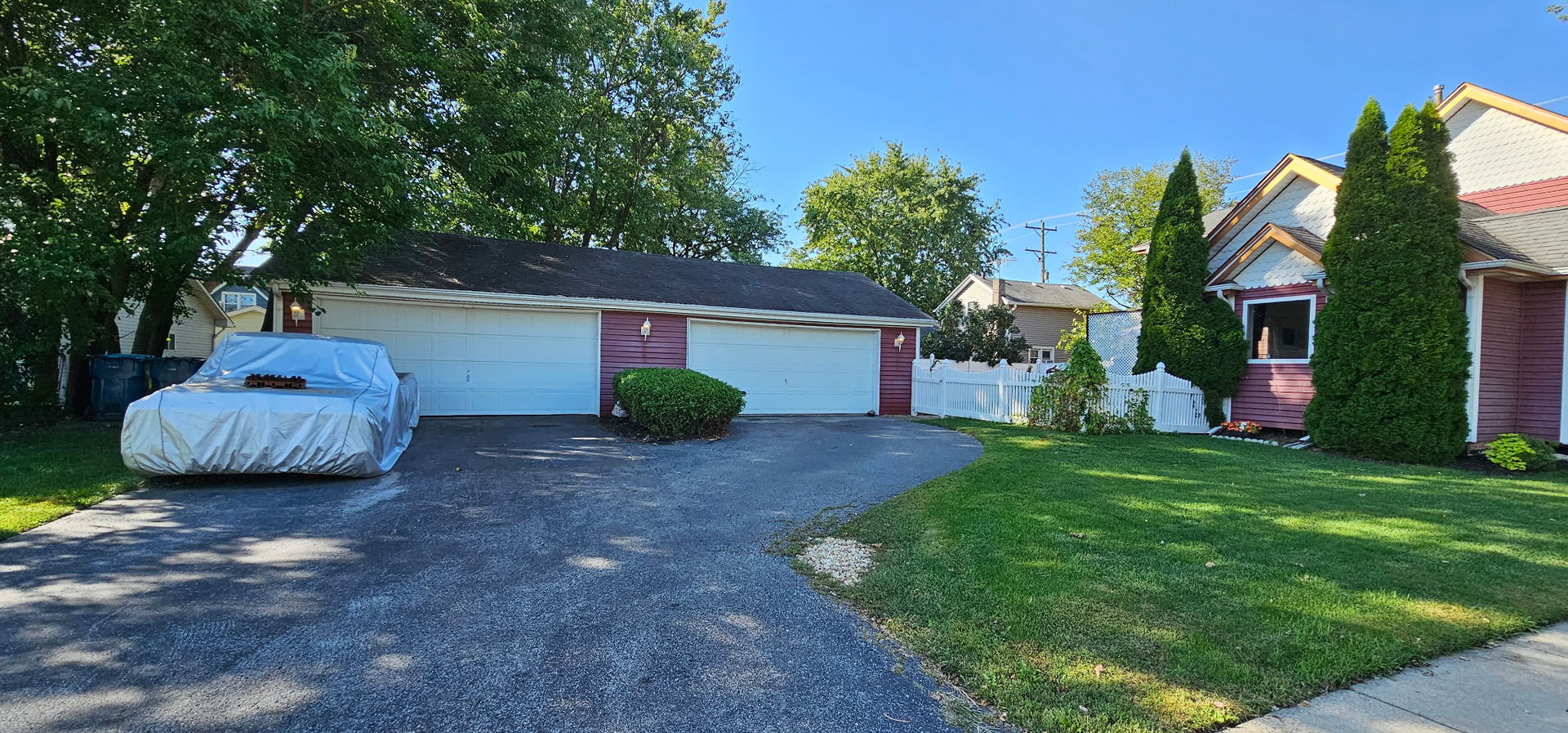 1321 Wood Street, Crete, IL 60417