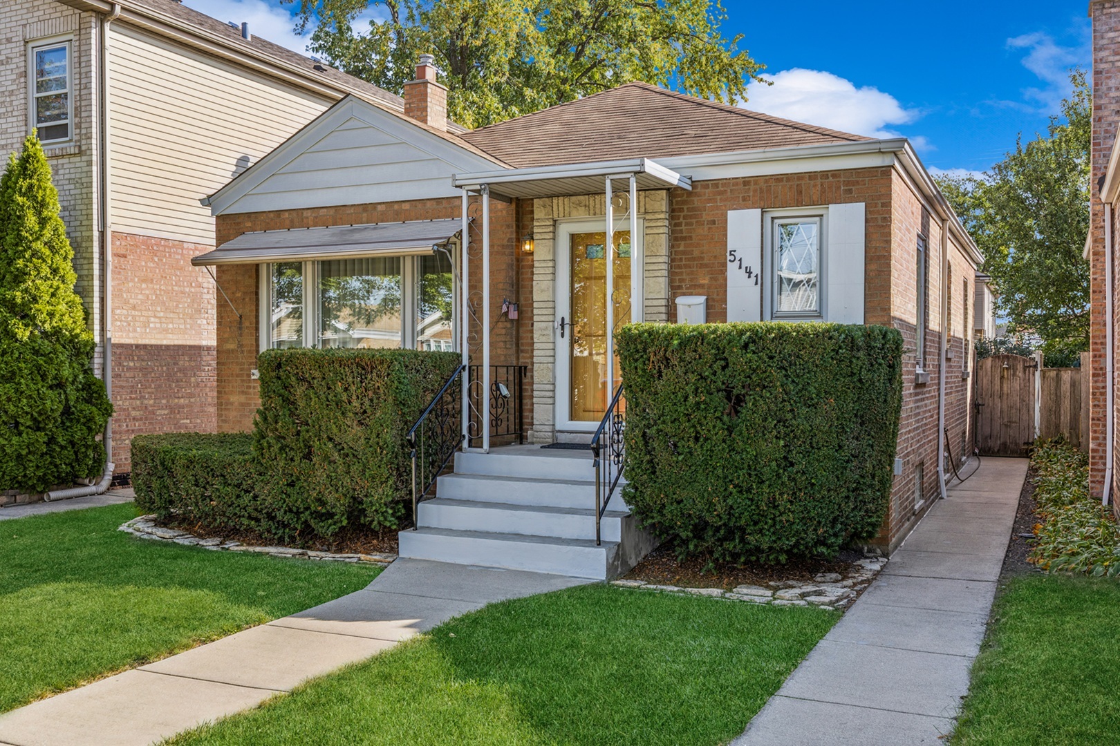 5141 S Merrimac Avenue, Chicago, IL 60638