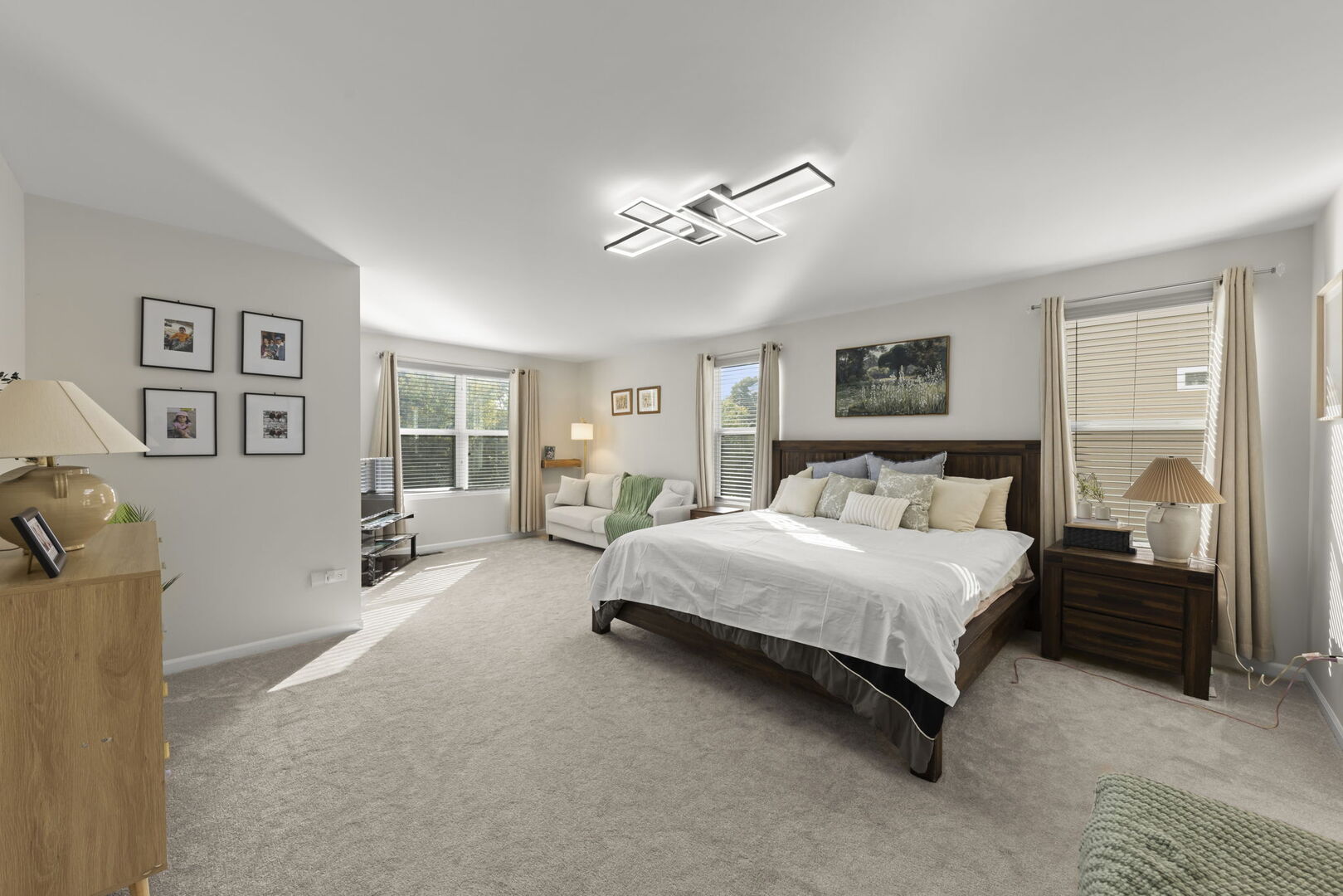 1444 Bayou Path Drive, Naperville, IL 60563