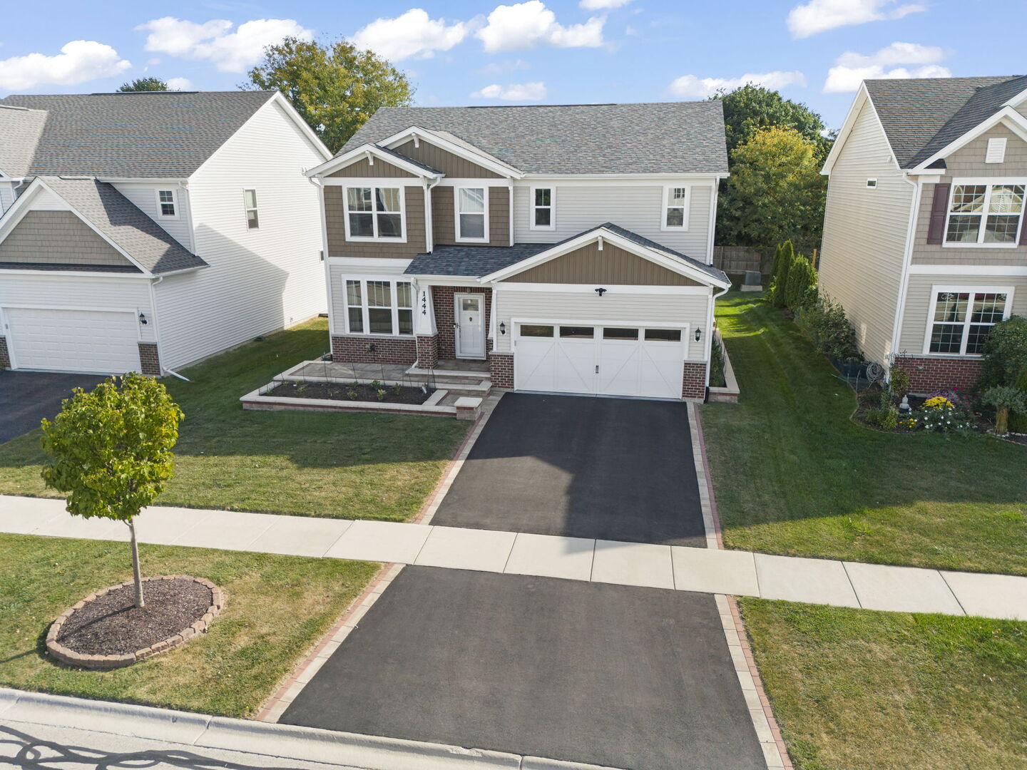 1444 Bayou Path Drive, Naperville, IL 60563