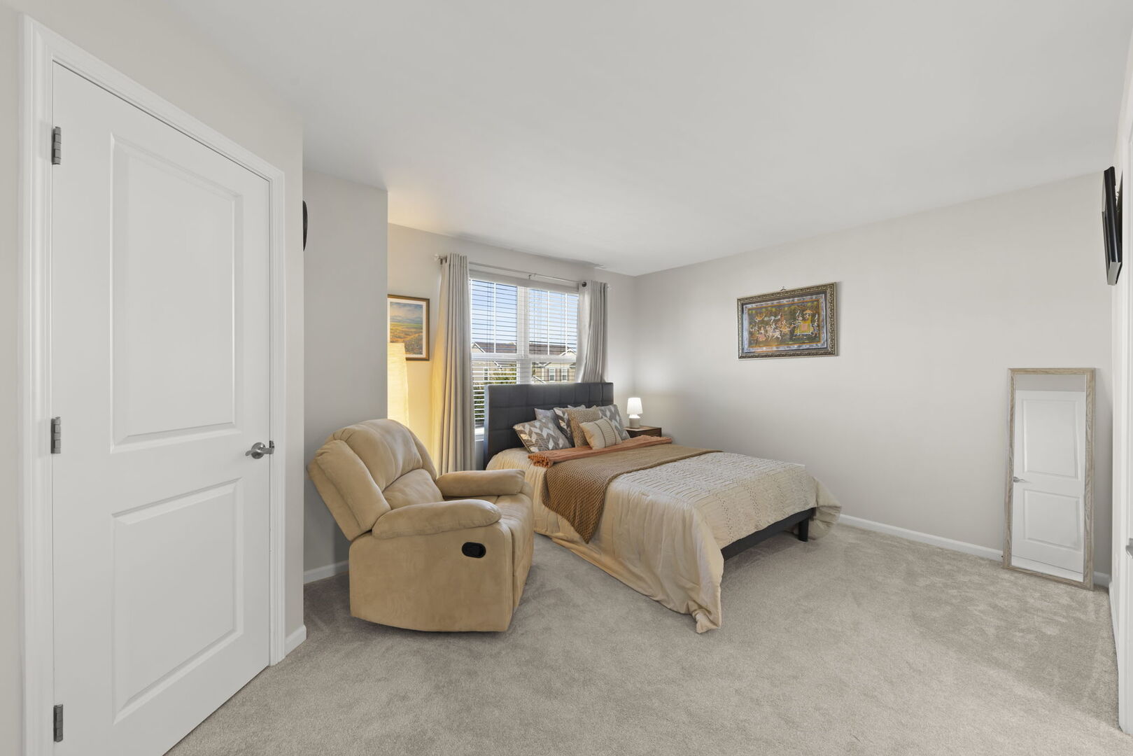 1444 Bayou Path Drive, Naperville, IL 60563