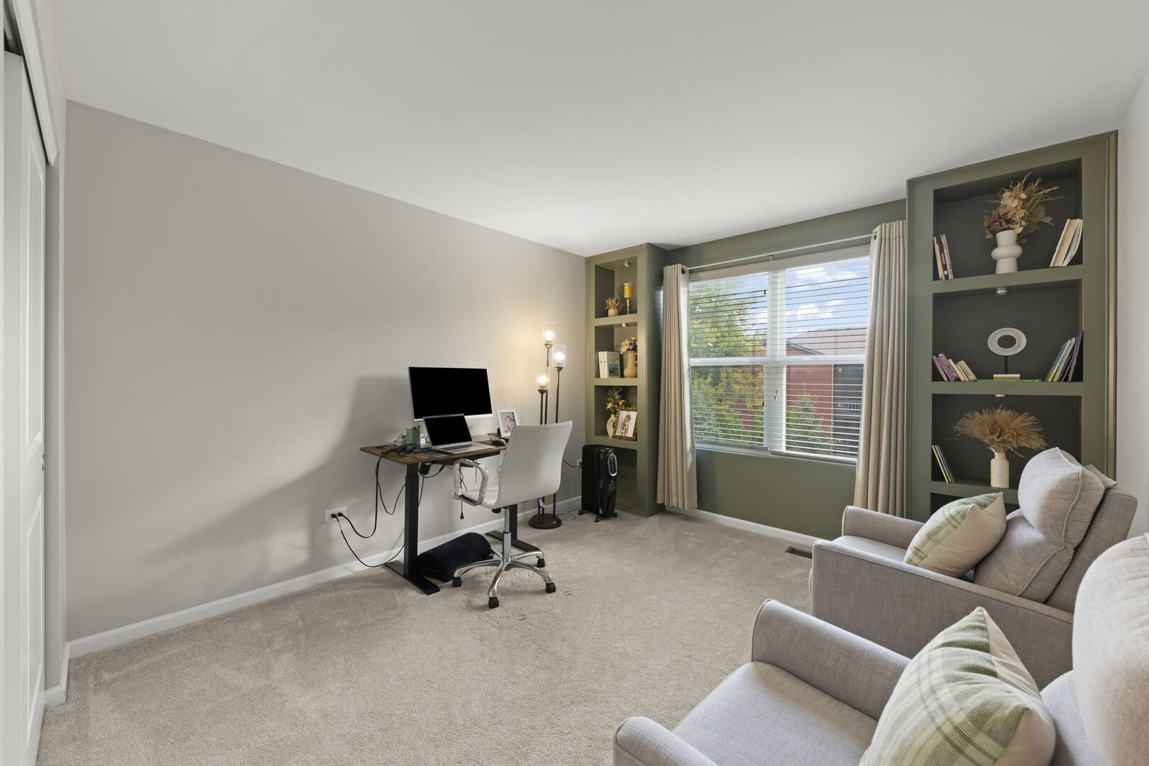 1444 Bayou Path Drive, Naperville, IL 60563