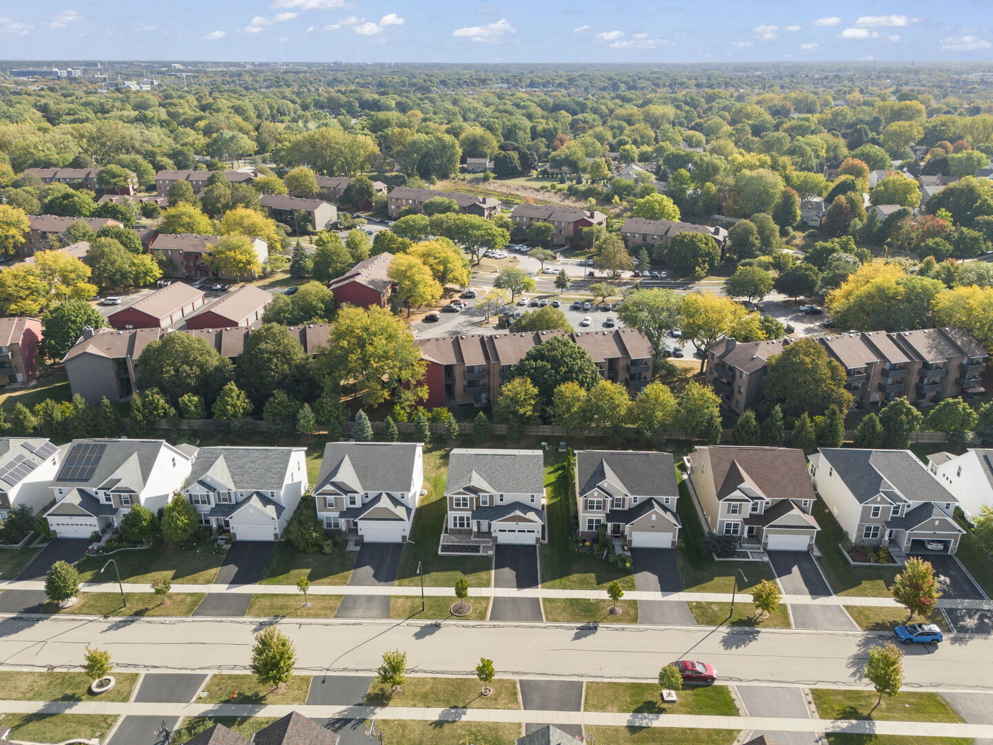 1444 Bayou Path Drive, Naperville, IL 60563