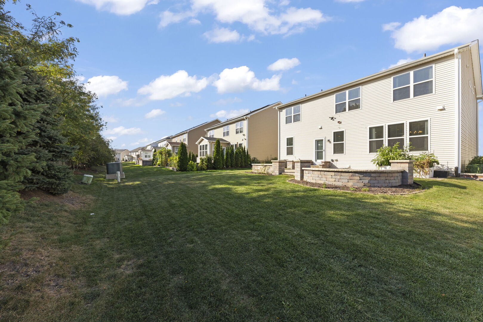 1444 Bayou Path Drive, Naperville, IL 60563