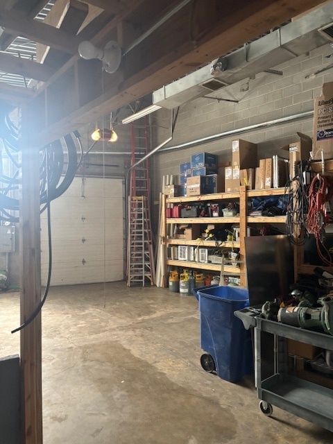 420 W Stone Road #1A-1B, Villa Park, IL 60181