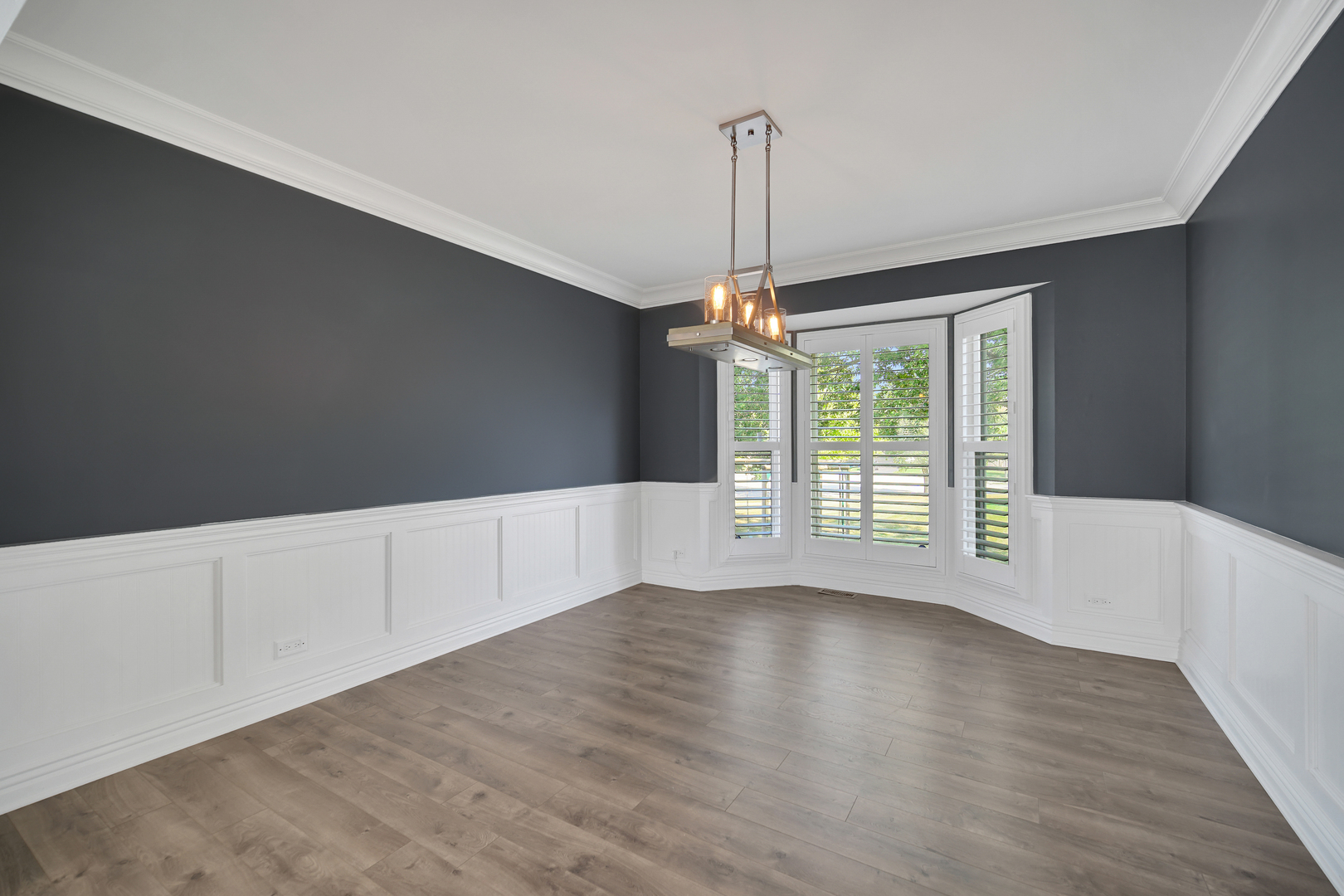 35 CHARLES Court, Vernon Hills, IL 60061