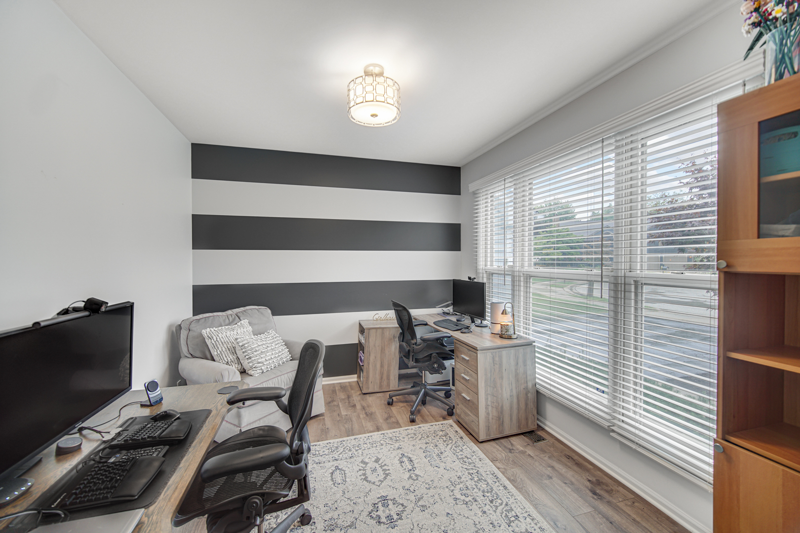 35 CHARLES Court, Vernon Hills, IL 60061