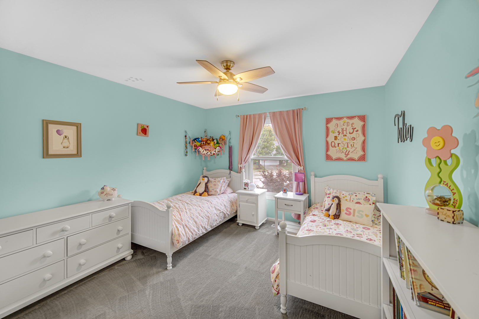 35 CHARLES Court, Vernon Hills, IL 60061