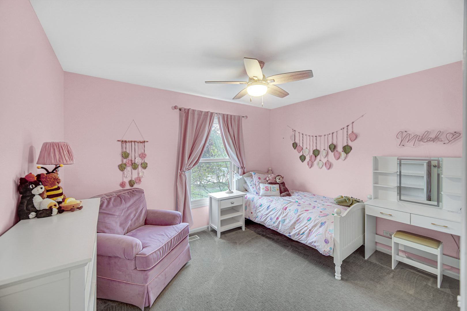 35 CHARLES Court, Vernon Hills, IL 60061