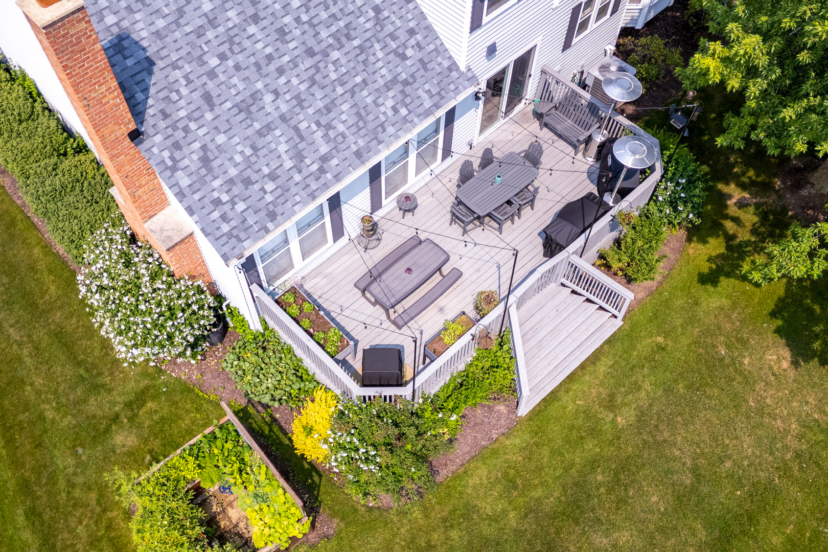 35 CHARLES Court, Vernon Hills, IL 60061