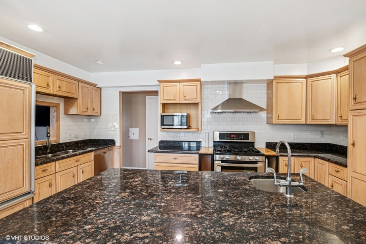 20832 Sparta Lane, Olympia Fields, IL 60461