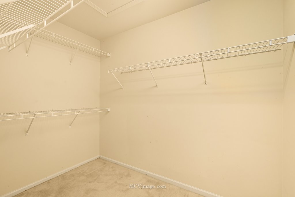 1463 Yellowstone Drive, Streamwood, IL 60107