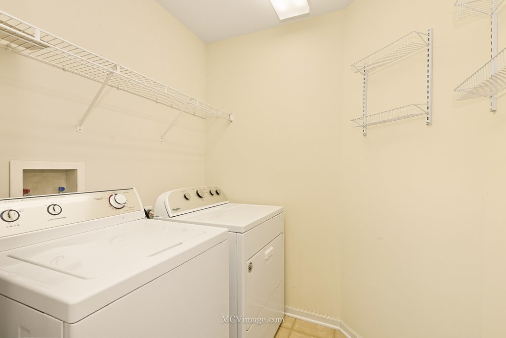 1463 Yellowstone Drive, Streamwood, IL 60107