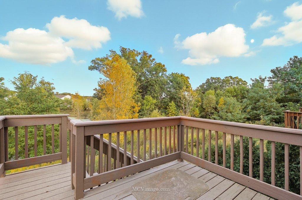 1463 Yellowstone Drive, Streamwood, IL 60107