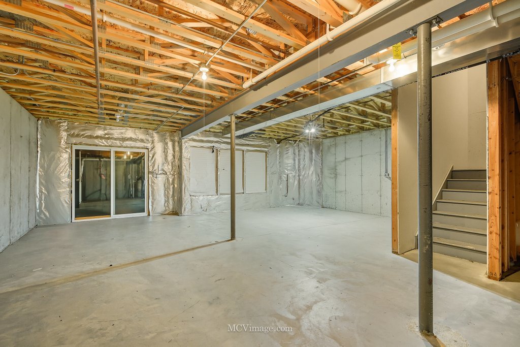 1463 Yellowstone Drive, Streamwood, IL 60107