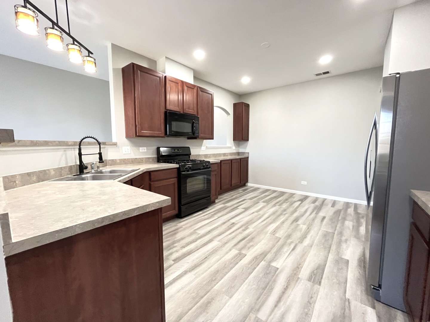 4237 Savoy Lane #4237, McHenry, IL 60050