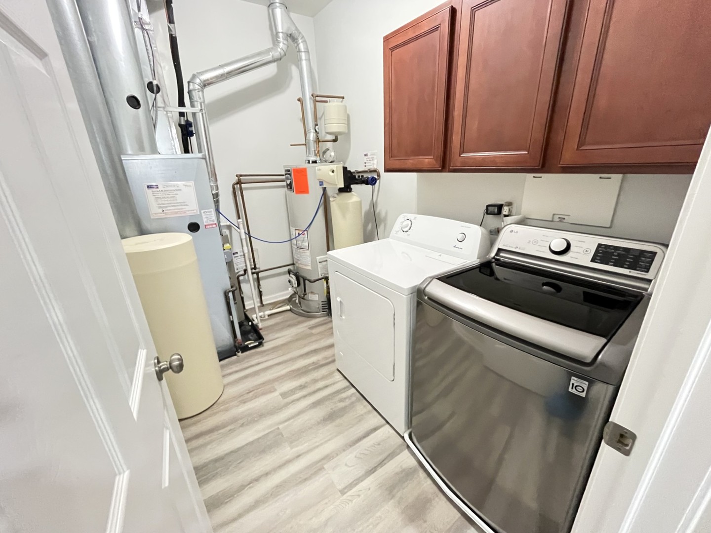 4237 Savoy Lane #4237, McHenry, IL 60050