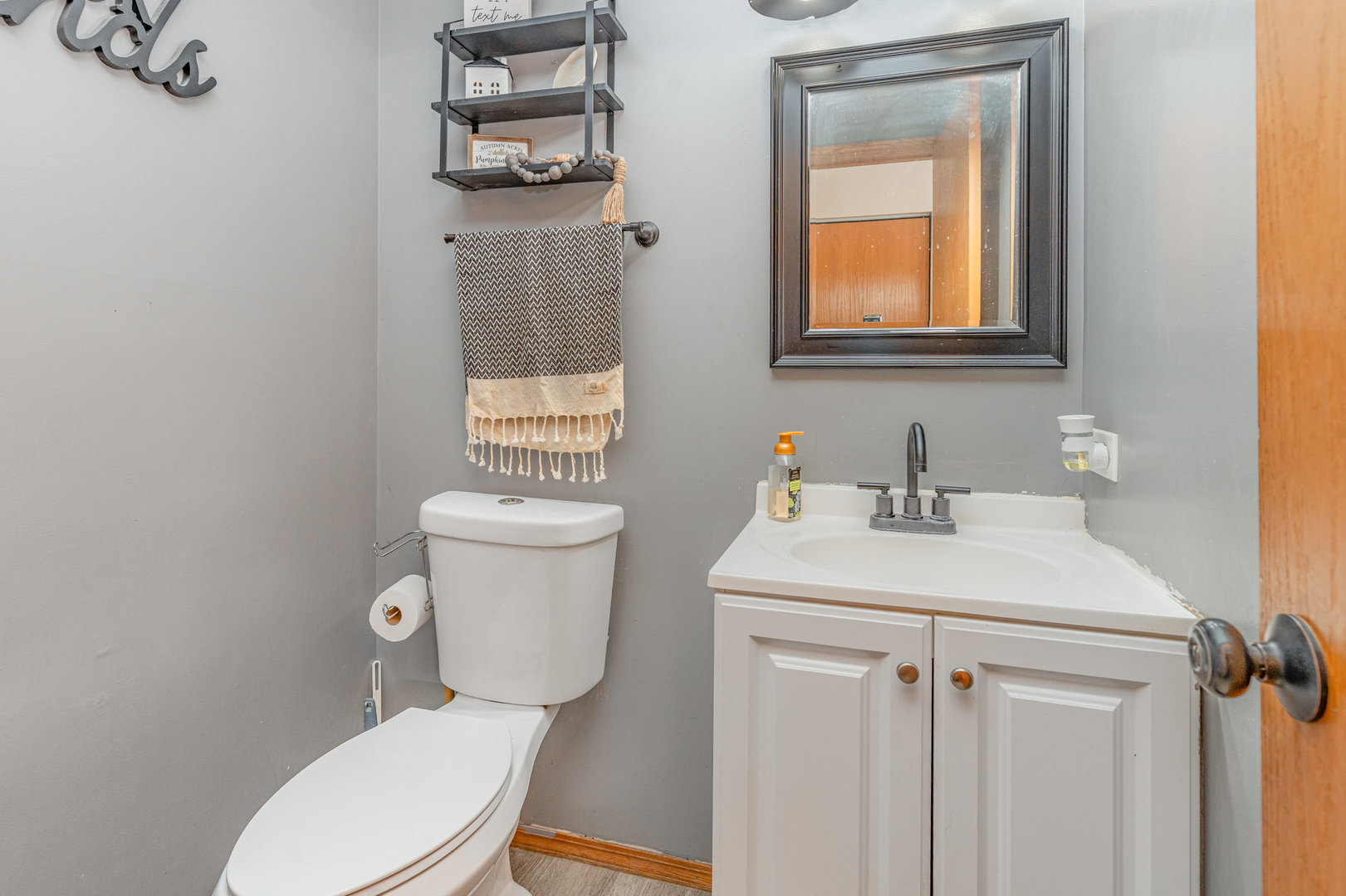 2528 Silver Rock Drive, Crest Hill, IL 60403