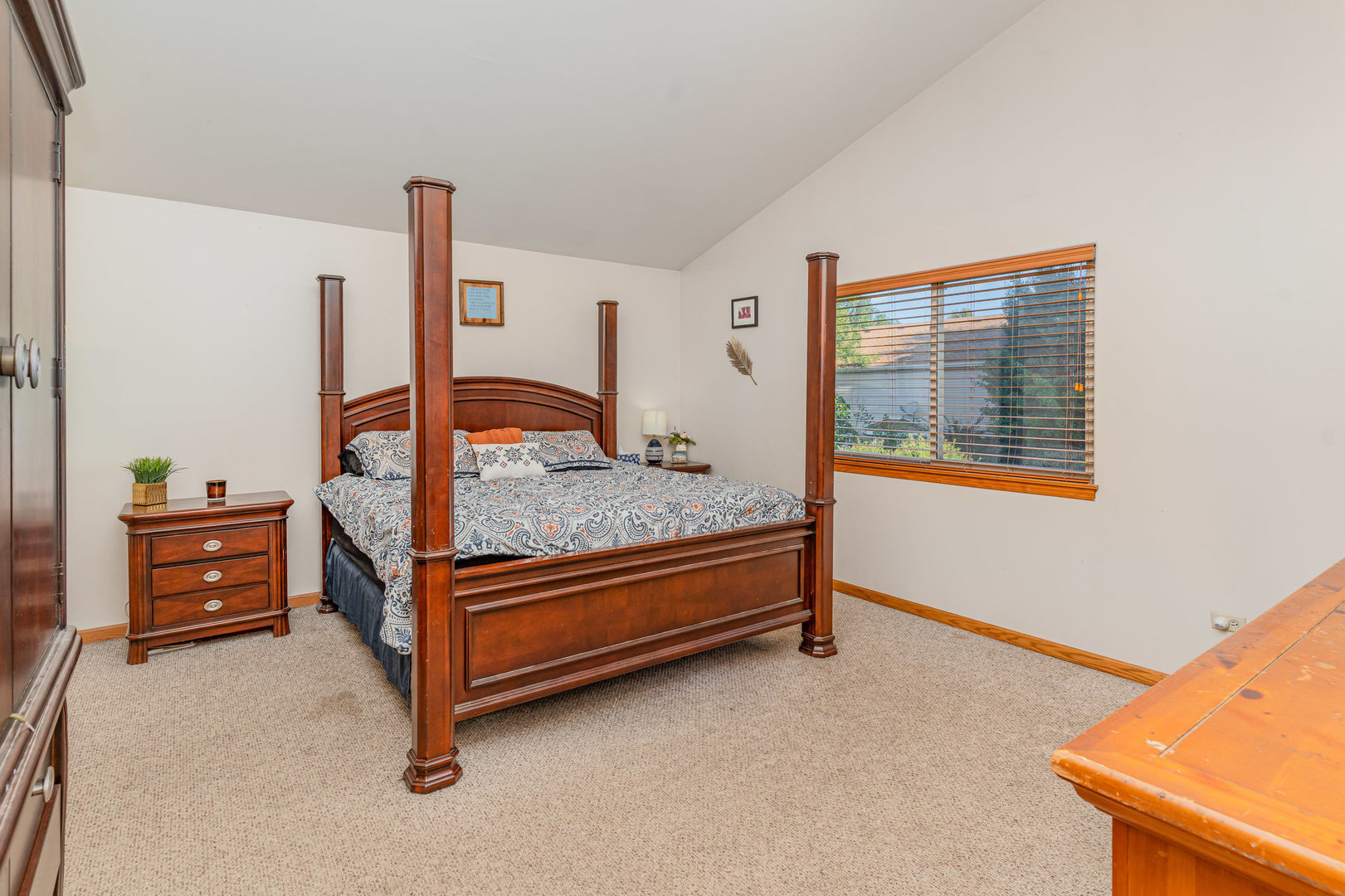 2528 Silver Rock Drive, Crest Hill, IL 60403