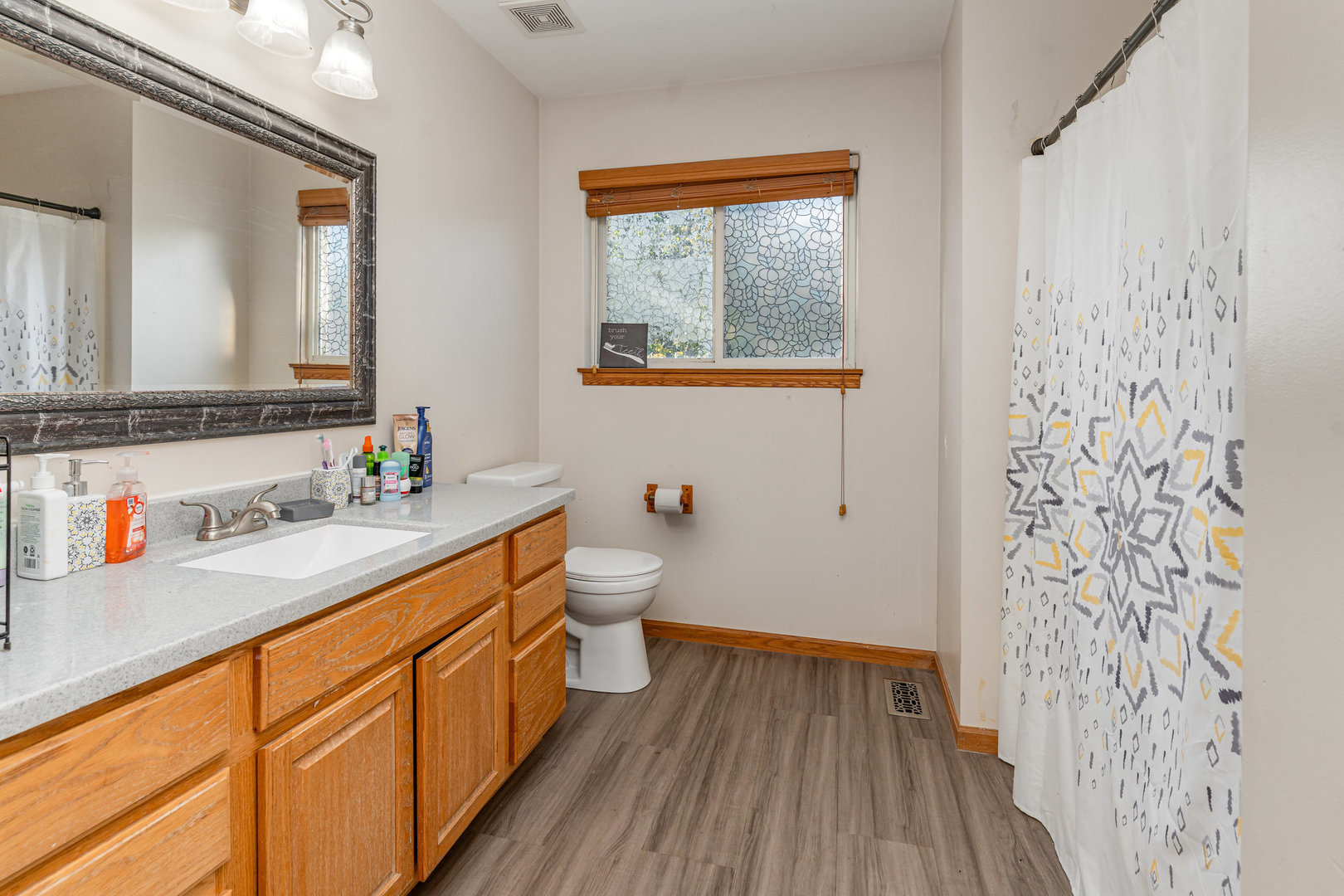 2528 Silver Rock Drive, Crest Hill, IL 60403