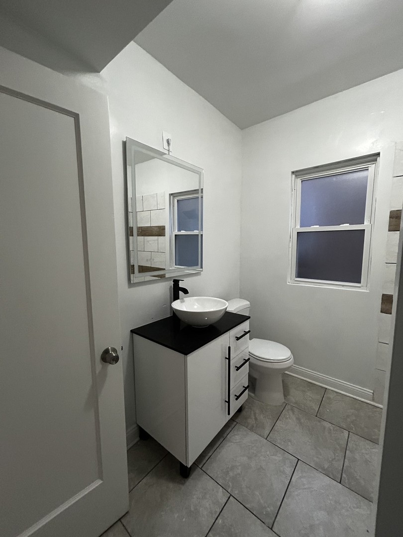 7821 S Winchester Avenue #3, Chicago, IL 60620