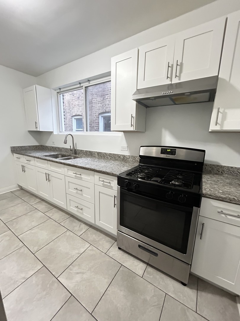 7821 S Winchester Avenue #3, Chicago, IL 60620