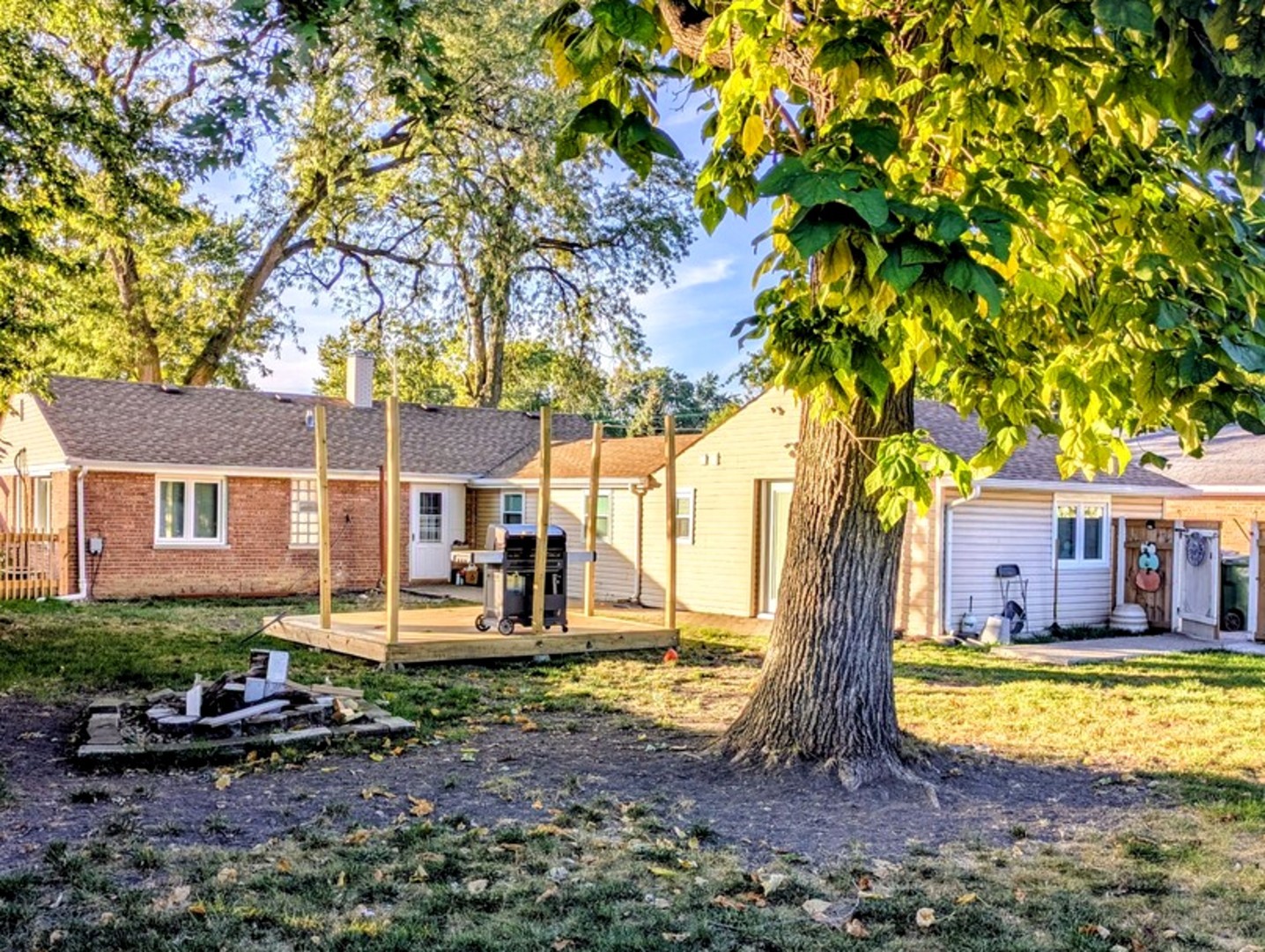 9909 Elm Circle Drive, Oak Lawn, IL 60453