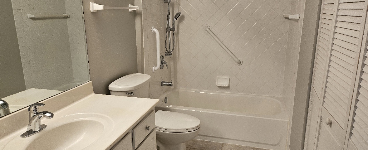 1 N Beacon Place #305, La Grange, IL 60525