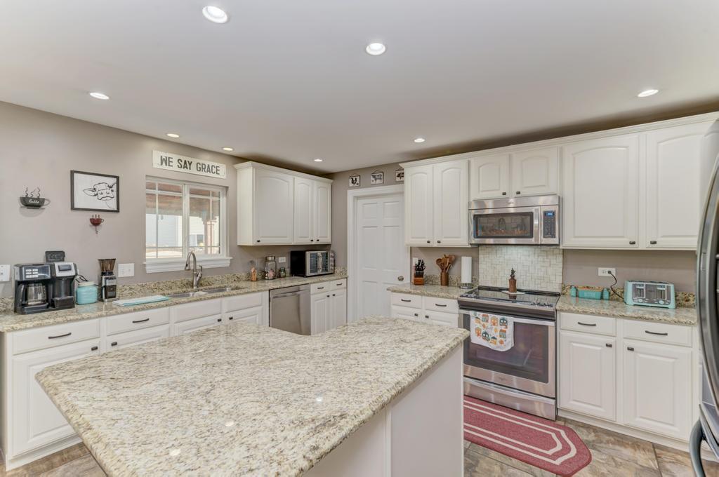 500 E Barber Drive, Coal City, IL 60416