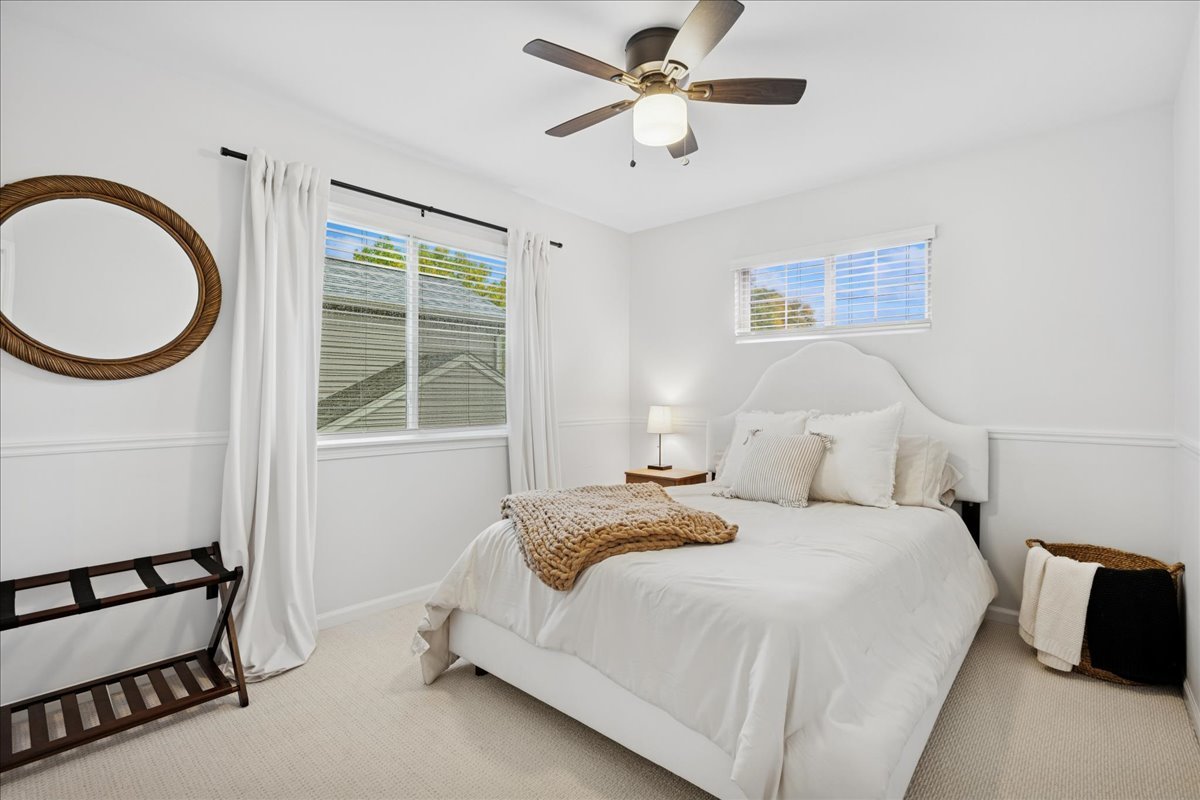 206 Cool Stone Bend, Lake In The Hills, IL 60156