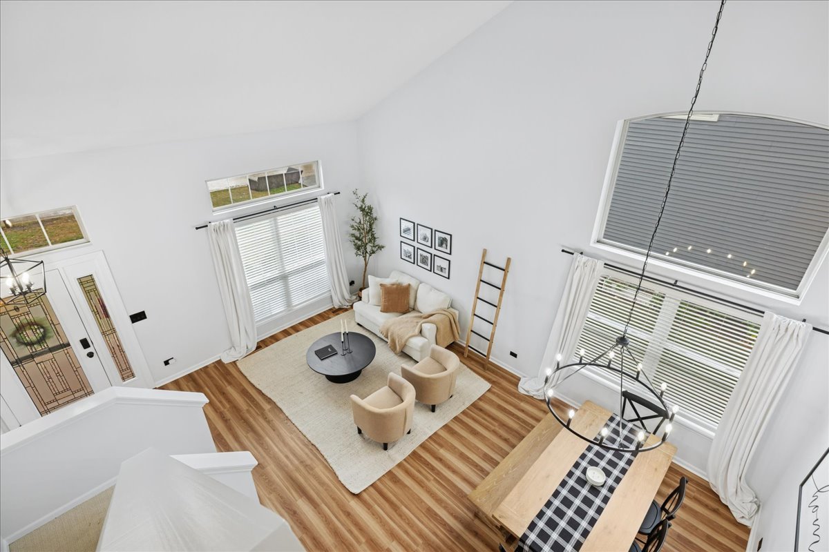 206 Cool Stone Bend, Lake In The Hills, IL 60156