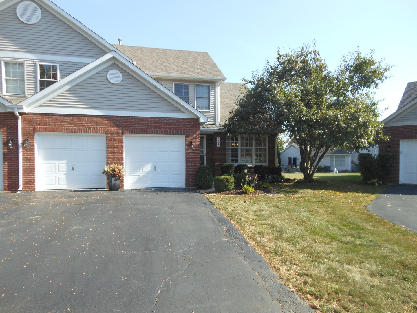 3419 Lake Side Circle, Joliet, IL 60431