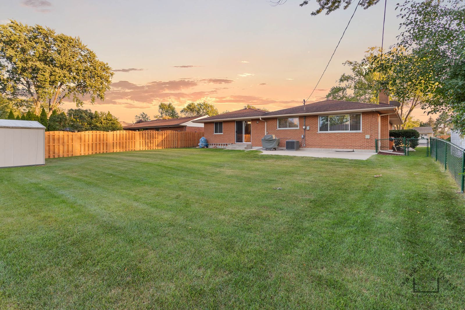 350 Lance Drive, Des Plaines, IL 60016