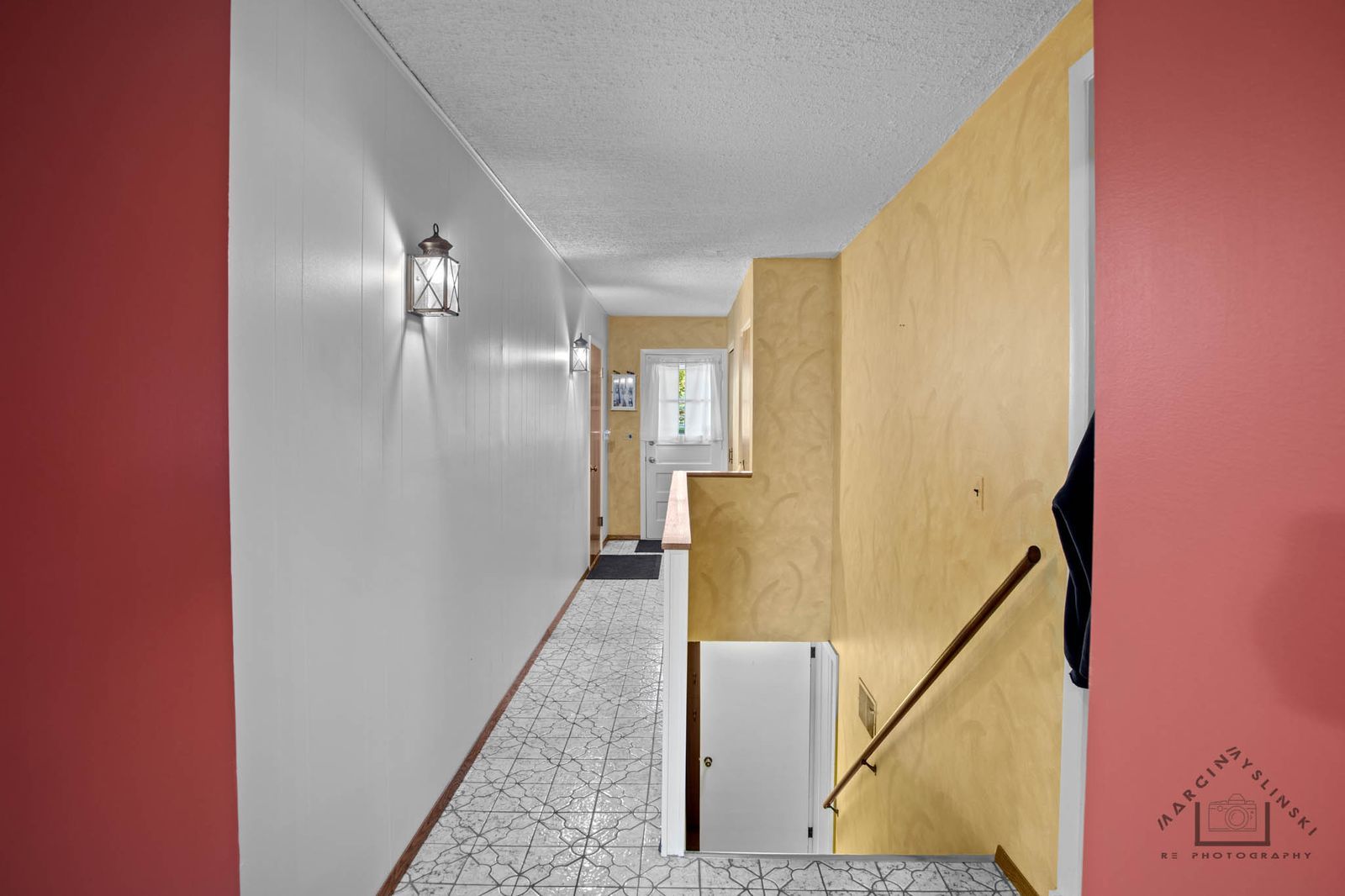 350 Lance Drive, Des Plaines, IL 60016