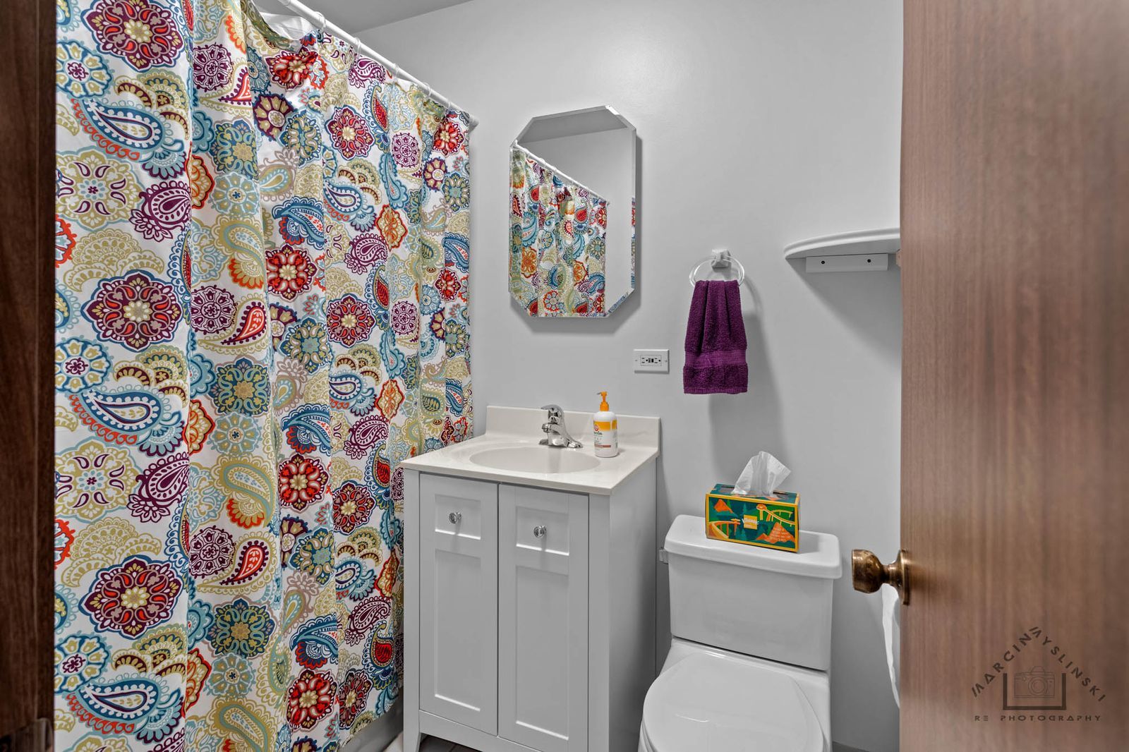 350 Lance Drive, Des Plaines, IL 60016