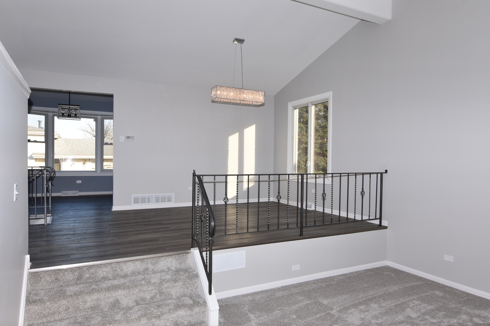 16701 Clyde Avenue, South Holland, IL 60473