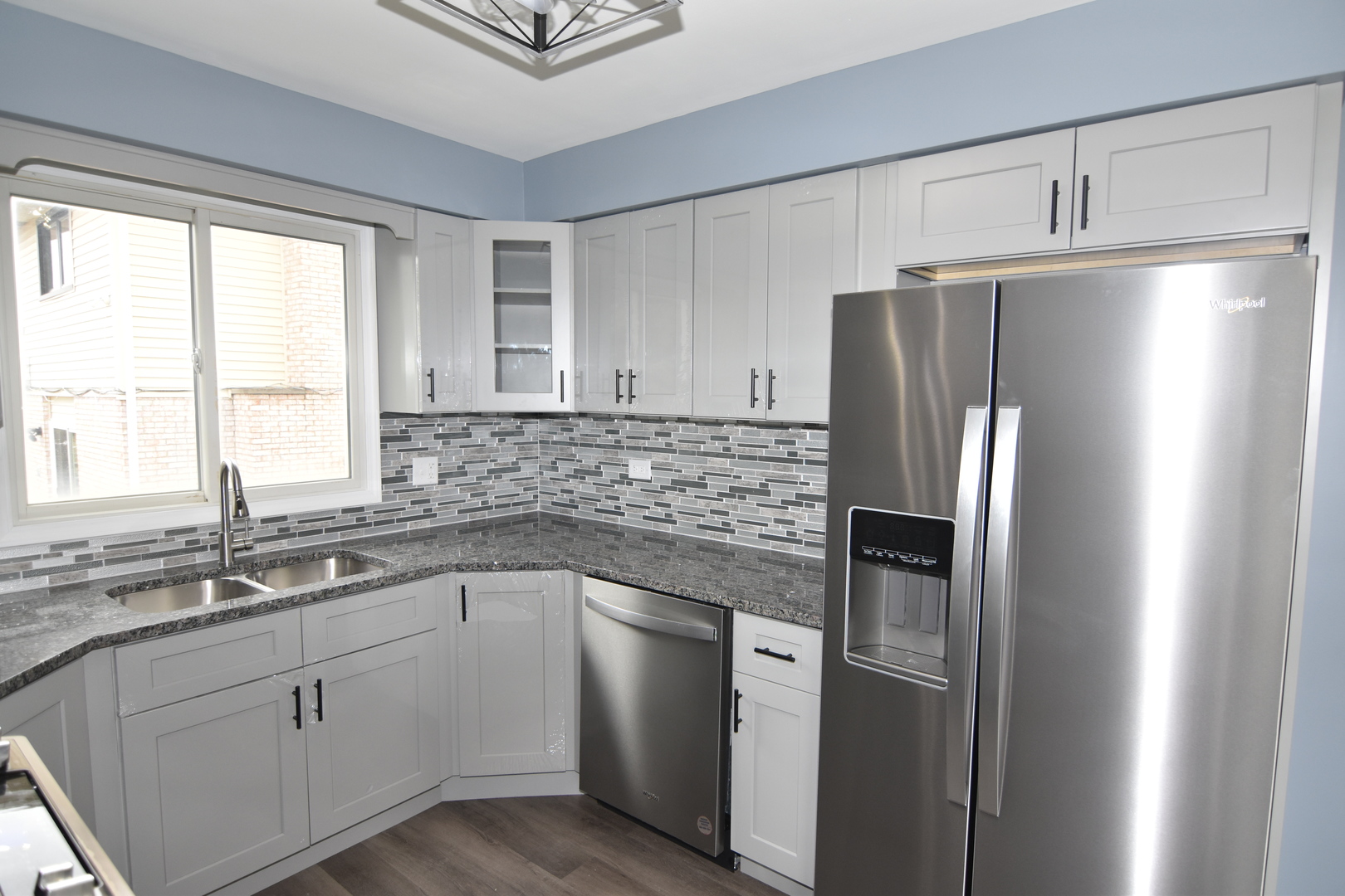 16701 Clyde Avenue, South Holland, IL 60473