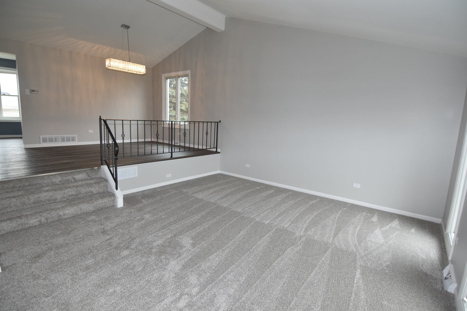16701 Clyde Avenue, South Holland, IL 60473