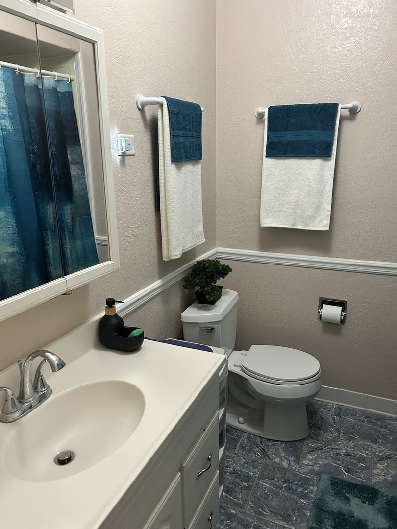 18751 Kings Road, Homewood, IL 60430